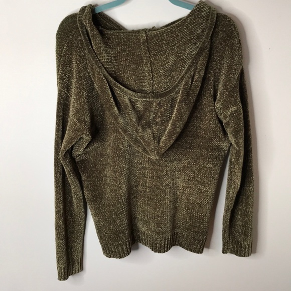 Green Olive Charlie B Hooded Sweater Size M NWT - Picture 3 of 4